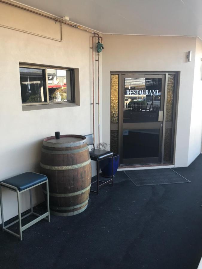 Biloela Centre Motel & Steakhouse Restaurant Екстериор снимка