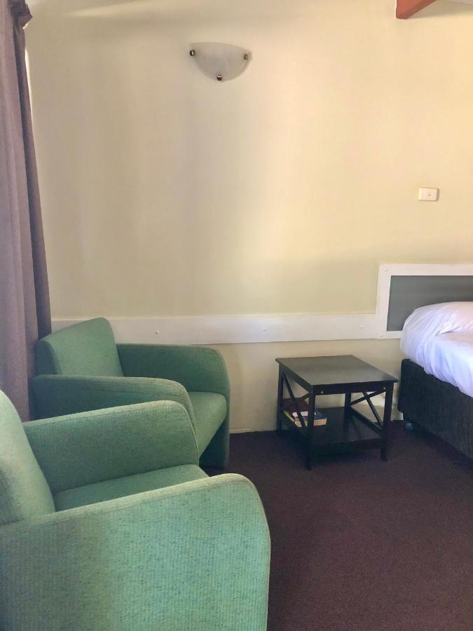 Biloela Centre Motel & Steakhouse Restaurant Екстериор снимка